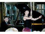 2002 r.z L. Jarmułą, Recital w Konsulacie